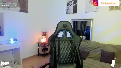 Snapshot of piinkpandora chatting on March 28, 2026, 9:47 pm PiinkPandora online show from March 28, 2026, 9:47 pm