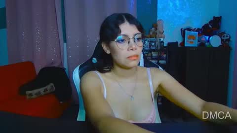 Andrea G online show from December 14, 2025, 4:51 am