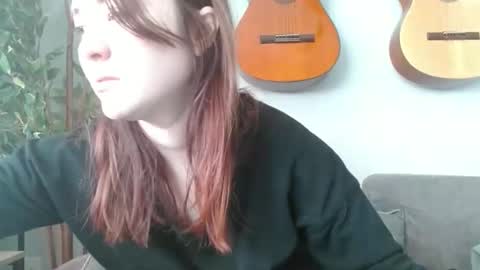 PilloGoddess online show from December 4, 2025, 8:50 pm