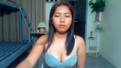 Snapshot of pinay_aangel chatting on June 13, 2026, 12:08 am pinay_aangel online show from June 13, 2026, 12:08 am