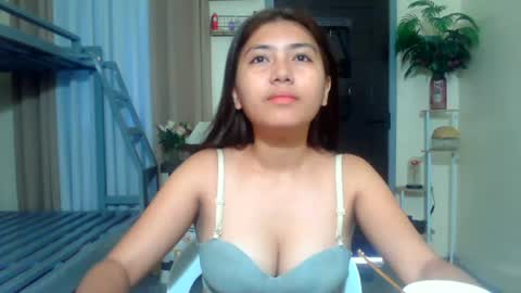 Snapshot of pinay_aangel chatting on June 21, 2026, 12:46 am pinay_aangel online show from June 21, 2026, 12:46 am