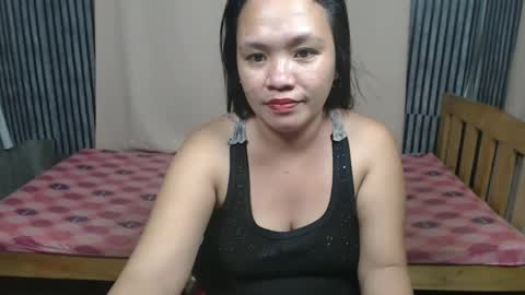 Snapshot of pinay_adeline chatting on October 19, 2025, 1:56 pm pinay_adeline online show from October 19, 2025, 1:56 pm