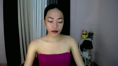 pinay_bella69 online show from October 14, 2025, 11:11 am
