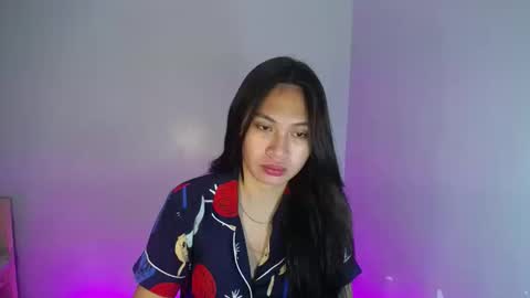 Snapshot of pinay_jenxx chatting on December 19, 2025, 1:56 am Jen online show from December 19, 2025, 1:56 am