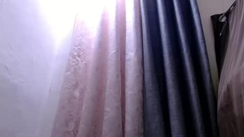 Pearly online show from November 3, 2025, 1:08 am