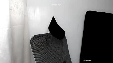 pinay_romancee online show from November 3, 2025, 4:41 pm