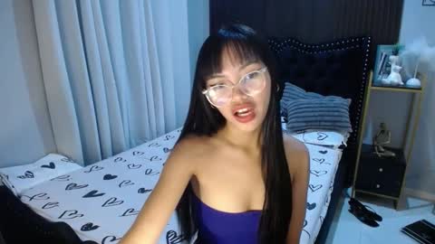 dee online show from February 16, 2025, 1:27 pm