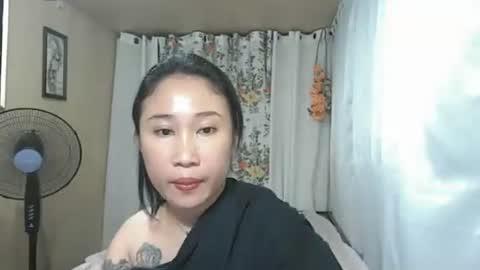 Snapshot of pinayhotty_yumie chatting on April 30, 2026, 10:54 am yumie online show from April 30, 2026, 10:54 am