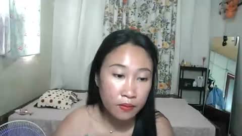 Snapshot of pinayhotty_yumie chatting on June 8, 2026, 1:28 am yumie online show from June 8, 2026, 1:28 am