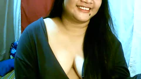 Snapshot of pinayjona chatting on September 12, 2025, 12:05 pm pinayjona online show from September 12, 2025, 12:05 pm