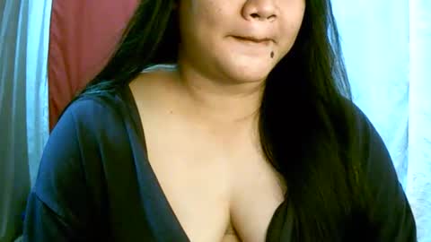 Snapshot of pinayjona chatting on October 6, 2025, 10:23 am pinayjona online show from October 6, 2025, 10:23 am