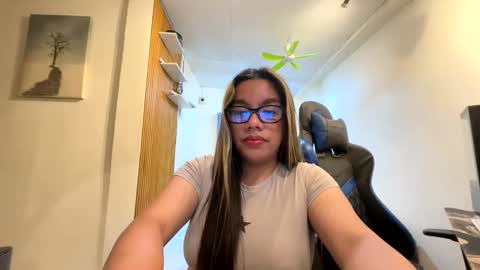 Snapshot of pinaymistress69 chatting on February 13, 2026, 3:02 am Im chikana online show from February 13, 2026, 3:02 am