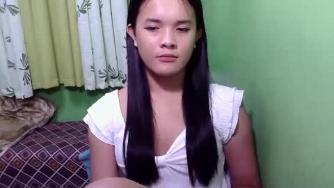 Snapshot of pinaymorena_rhowe chatting on December 12, 2024, 10:34 am pinaymorena_rhowe online show from December 12, 2024, 10:34 am