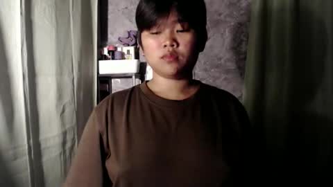 Snapshot of pinayprincesslyn chatting on May 28, 2026, 2:03 pm Lyn the Lesbian online show from May 28, 2026, 2:03 pm