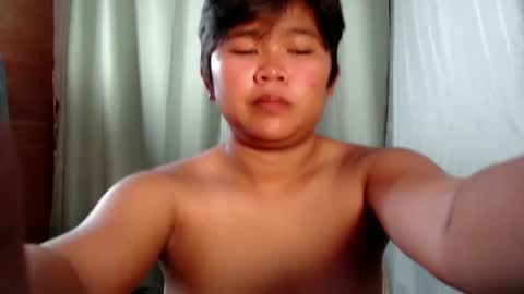 Snapshot of pinayprincesslyn chatting on June 9, 2026, 12:33 am Lyn the Lesbian online show from June 9, 2026, 12:33 am