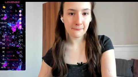 Snapshot of pingviluly chatting on February 1, 2026, 9:41 am pingviluly online show from February 1, 2026, 9:41 am