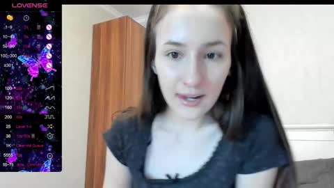 Snapshot of pingviluly chatting on February 7, 2026, 2:10 pm pingviluly online show from February 7, 2026, 2:10 pm