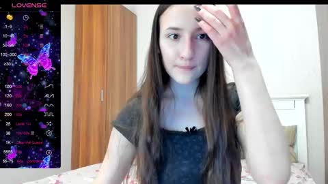 Snapshot of pingviluly chatting on February 24, 2026, 3:54 pm pingviluly online show from February 24, 2026, 3:54 pm