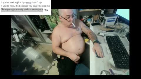 Snapshot of pini_z chatting on December 30, 2024, 8:36 pm pini_z online show from December 30, 2024, 8:36 pm