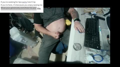 Snapshot of pini_z chatting on January 12, 2025, 3:25 pm pini_z online show from January 12, 2025, 3:25 pm