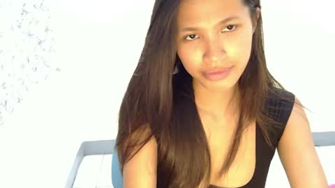Snapshot of pink_bubbles011 chatting on June 18, 2026, 9:14 am pink_bubbles011 online show from June 18, 2026, 9:14 am