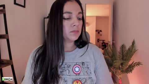 Snapshot of pink_kitten_ chatting on May 6, 2026, 1:47 am Eli online show from May 6, 2026, 1:47 am