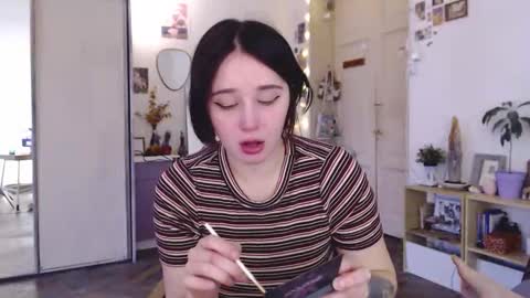 Snapshot of pink_soup chatting on October 23, 2025, 6:56 am Sony online show from October 23, 2025, 6:56 am