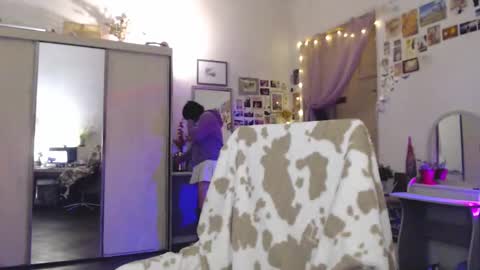 Snapshot of pink_soup chatting on November 27, 2025, 2:52 pm Sony online show from November 27, 2025, 2:52 pm