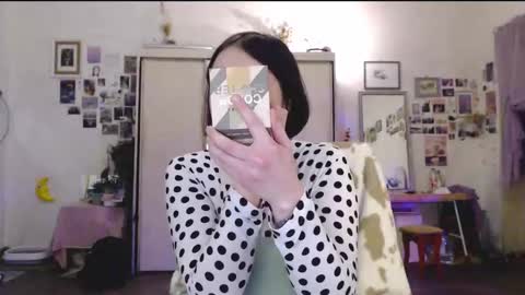 Snapshot of pink_soup chatting on November 29, 2025, 1:14 pm Sony online show from November 29, 2025, 1:14 pm