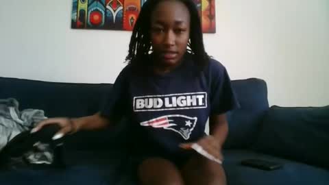 Snapshot of pinkaura_ chatting on January 7, 2026, 7:33 am PinkyAura online show from January 7, 2026, 7:33 am