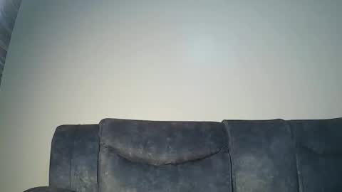 Snapshot of pinkaura_ chatting on February 10, 2026, 12:48 am PinkyAura online show from February 10, 2026, 12:48 am