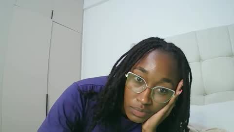 Snapshot of pinkaura_ chatting on February 15, 2026, 10:50 pm PinkyAura online show from February 15, 2026, 10:50 pm