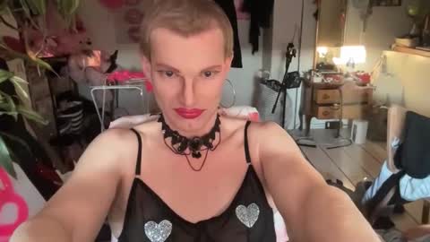 pinkfag online show from January 7, 2026, 2:52 pm