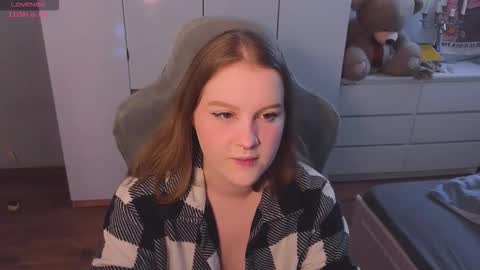 pinkiep1e online show from February 7, 2026, 1:42 am