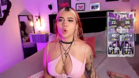 Snapshot of pinkk_demon chatting on May 11, 2026, 4:04 pm PINKK online show from May 11, 2026, 4:04 pm