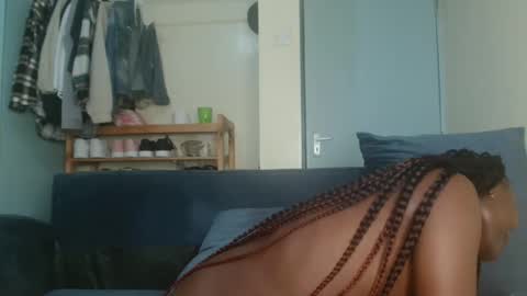 Serena online show from April 21, 2026, 11:40 pm
