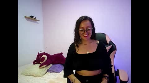 pinkvixen69 online show from January 14, 2026, 1:11 am