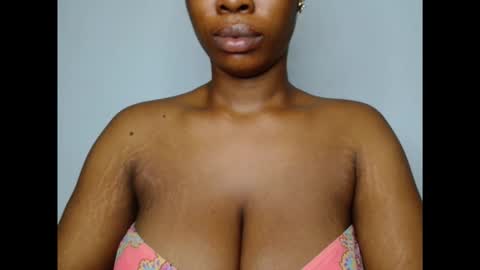 pinkxsugar online show from February 20, 2026, 8:09 pm