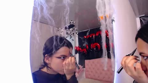 Snapshot of pinky_f00x chatting on October 30, 2025, 8:20 pm pinky_f00x online show from October 30, 2025, 8:20 pm