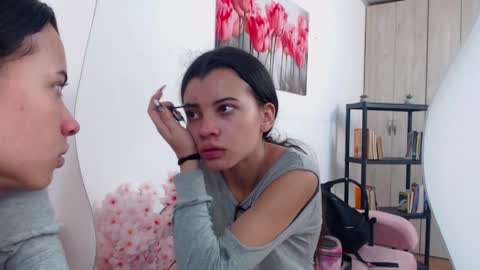 pinky_f00x online show from April 8, 2026, 7:25 pm