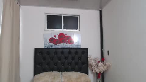 Snapshot of pinky_f00x chatting on April 28, 2026, 7:30 pm pinky_f00x online show from April 28, 2026, 7:30 pm