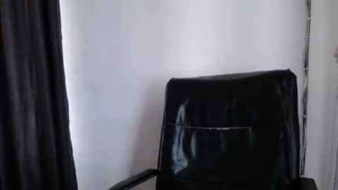 Snapshot of pinky_pussy68635 chatting on November 21, 2025, 9:08 am Arena online show from November 21, 2025, 9:08 am