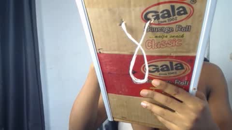 Snapshot of pinky_pussy68635 chatting on December 2, 2025, 6:41 am Arena online show from December 2, 2025, 6:41 am