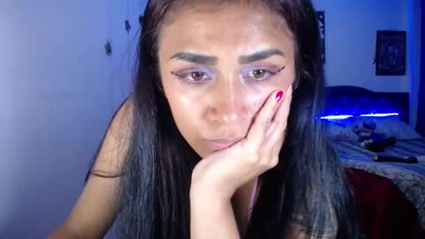 VIOLETA  follow me in pinky pinky  online show from January 12, 2025, 1:53 am