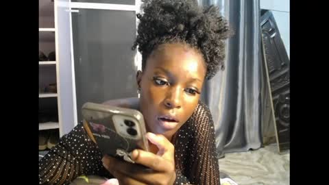 Snapshot of pinkykiki_247 chatting on May 4, 2026, 6:15 pm pinkykiki_247 online show from May 4, 2026, 6:15 pm