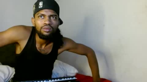 pinocho__ online show from May 8, 2026, 10:15 pm
