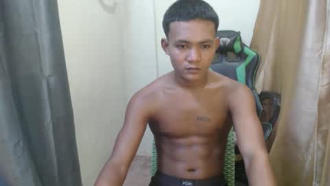 Snapshot of pinoy_fucker18 chatting on April 11, 2026, 7:45 am pinoy_fucker18 online show from April 11, 2026, 7:45 am