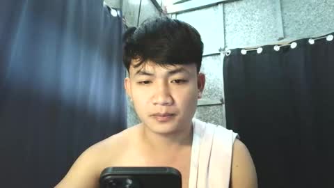 Snapshot of pinoy_petitehugecock chatting on October 21, 2025, 5:52 am alex online show from October 21, 2025, 5:52 am
