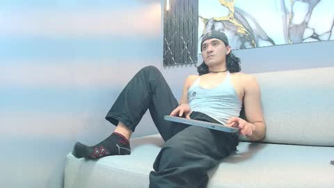 Snapshot of pint_geto chatting on December 16, 2025, 4:39 am pint_geto online show from December 16, 2025, 4:39 am