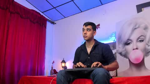 Snapshot of pipe_320 chatting on December 11, 2024, 3:02 am pipe_320 online show from December 11, 2024, 3:02 am